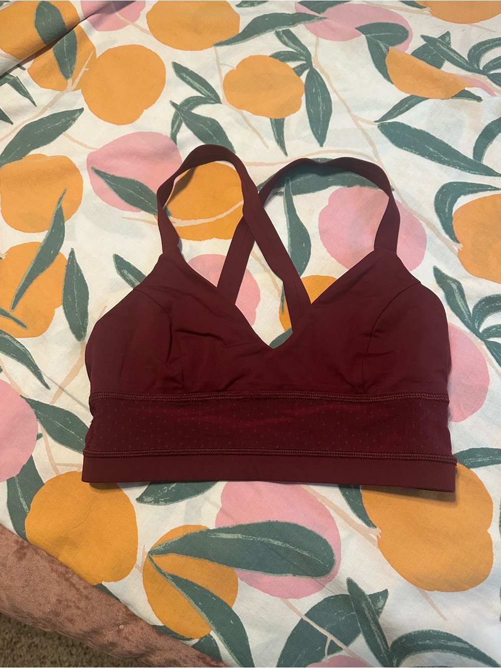 Lululemon sports bra size 4
Red maroon burgundy
Can be used as a tank for hot